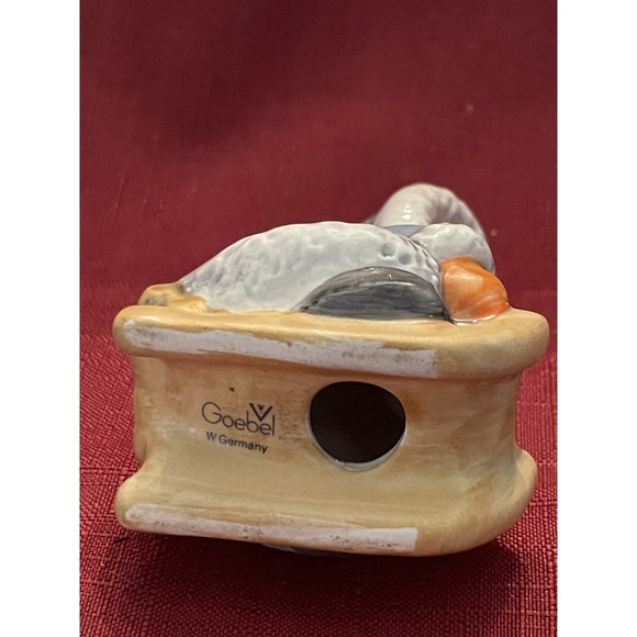 Vintage Porcelain Goebel Child On Sled W Germany - Picture 5 of 6